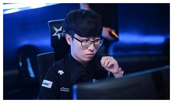 他在比赛中 他在比赛中