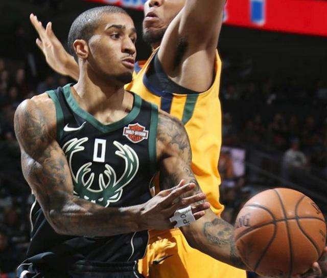 尤其是在球 尤其是在球