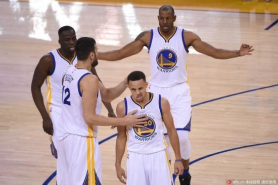 背景及罗克 背景及罗克