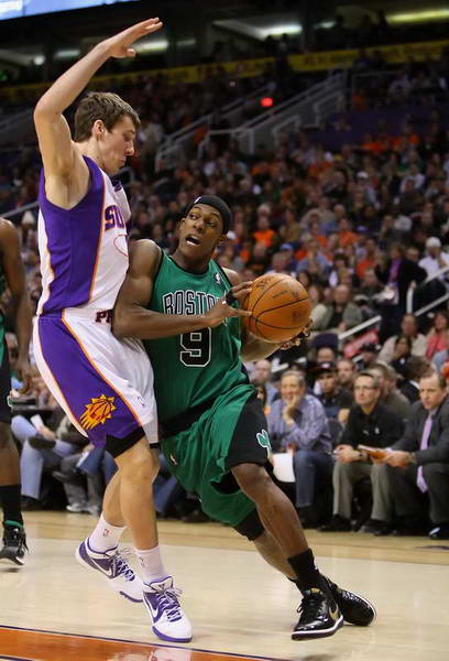 气氛紧张 气氛紧张