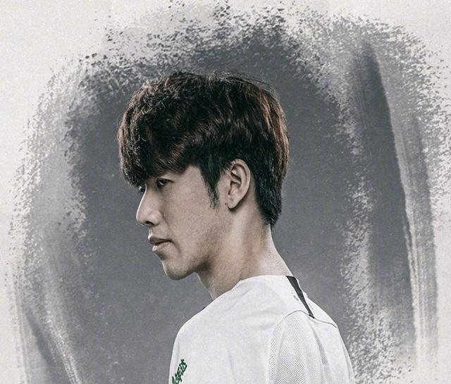 他年轻球员 他年轻球员